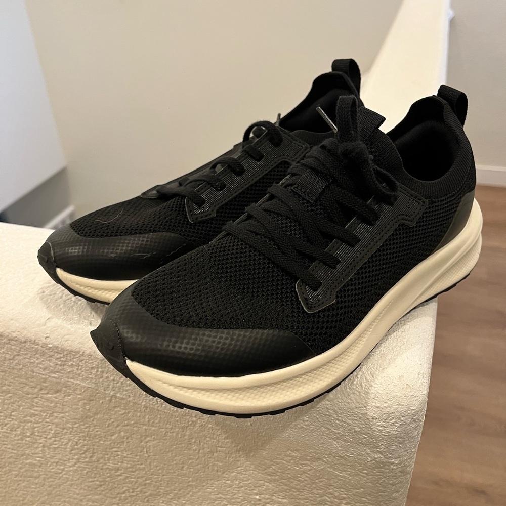 Women’s Black Knit Athletic Sneakers - Lightweight Comfort